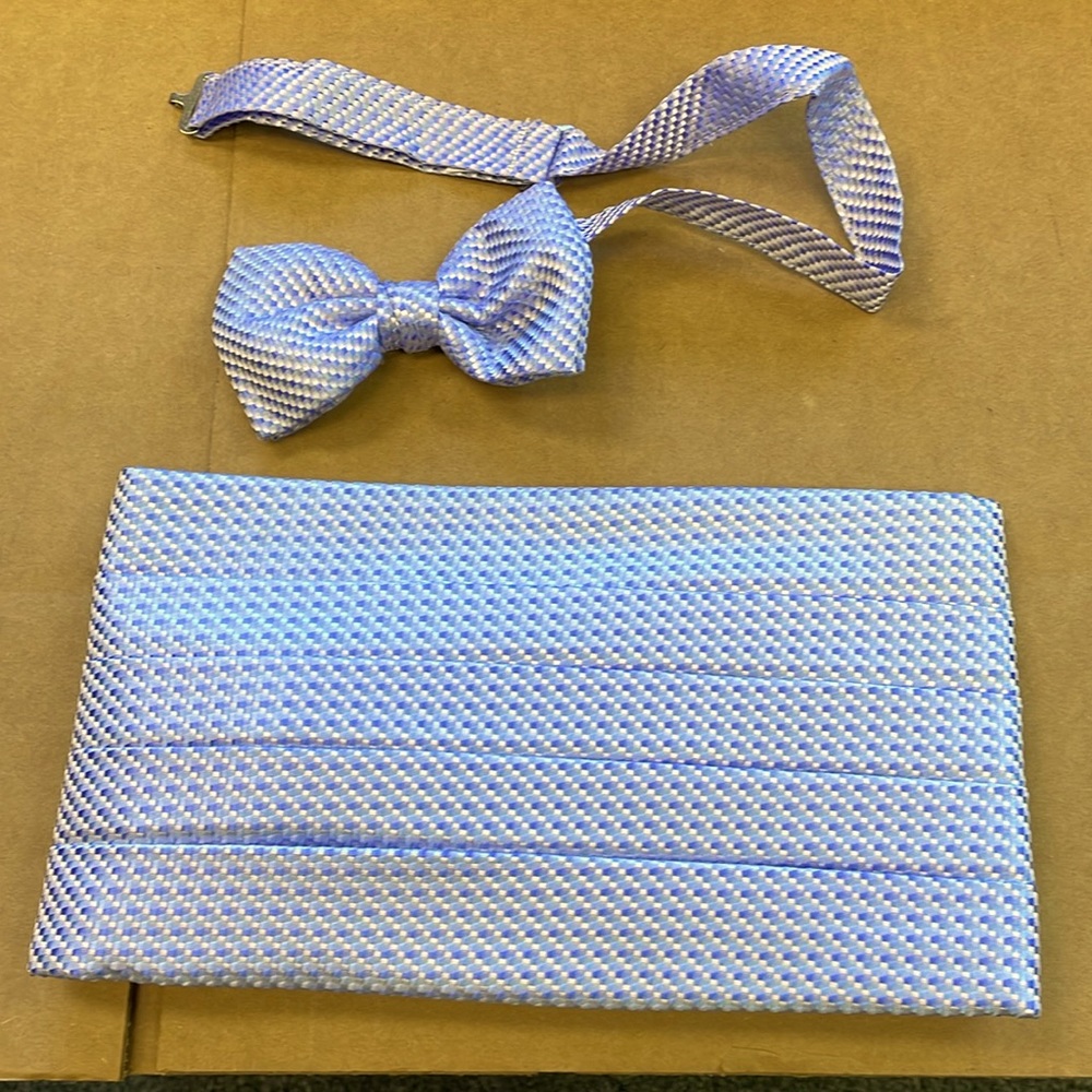 Periwinkle Satin Geometric Pattern Cummerbund And… - image 1